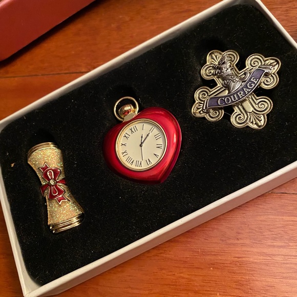 The Wizard of Oz 75th anniversary collection. Ruby slippers an Tin Man 👠👠🧙🦁 - Picture 9 of 16